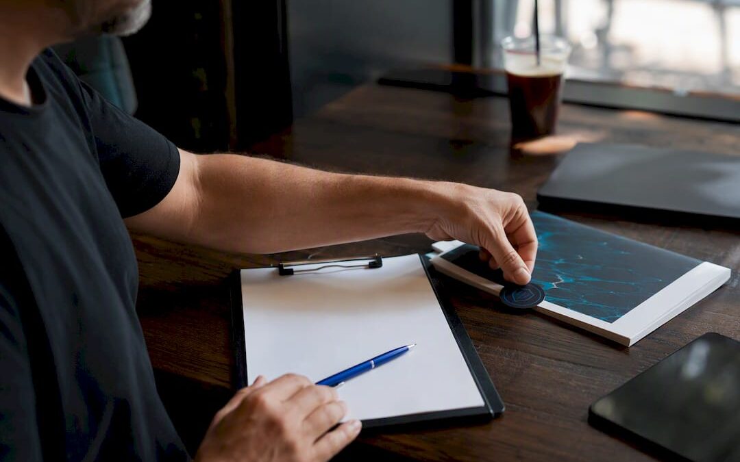 What Trust Signals Turn a Website Into a Sale?